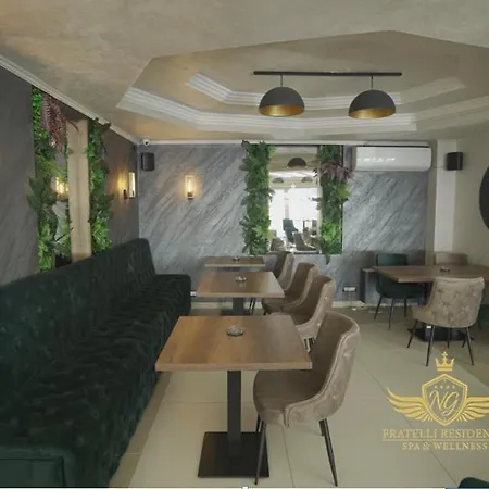酒店 Fratelli Residence 4*