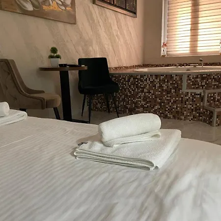 酒店 Fratelli Residence 4*